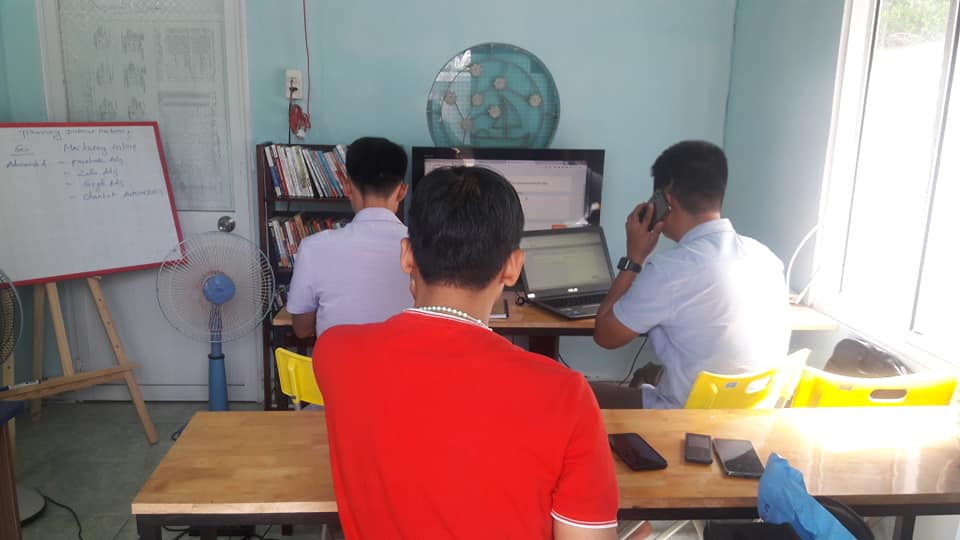 học viên Kinh Doanh online tại bình dương